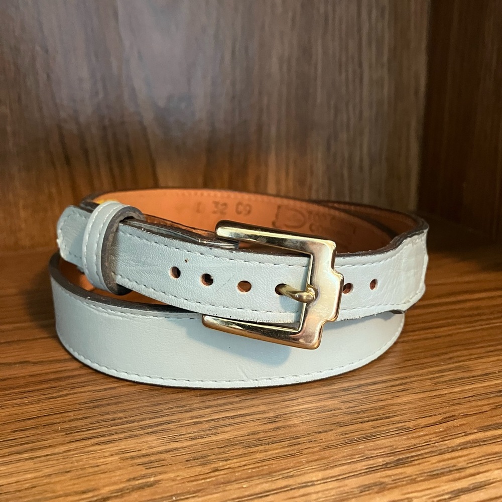 Ladies Justin leather belt, baby blue size 32